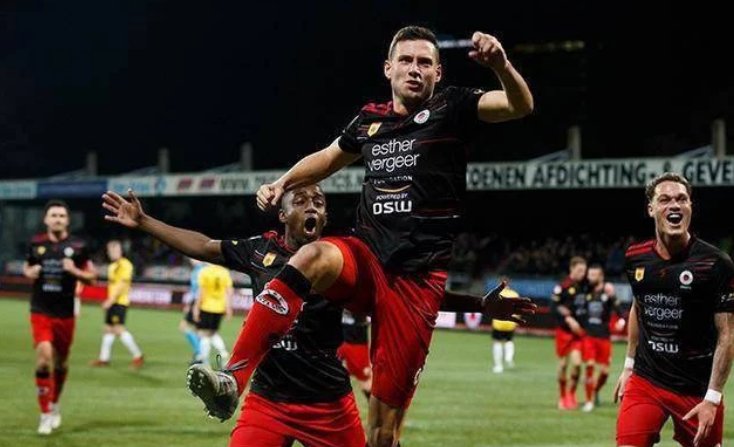 利拉德持球 利拉德持球